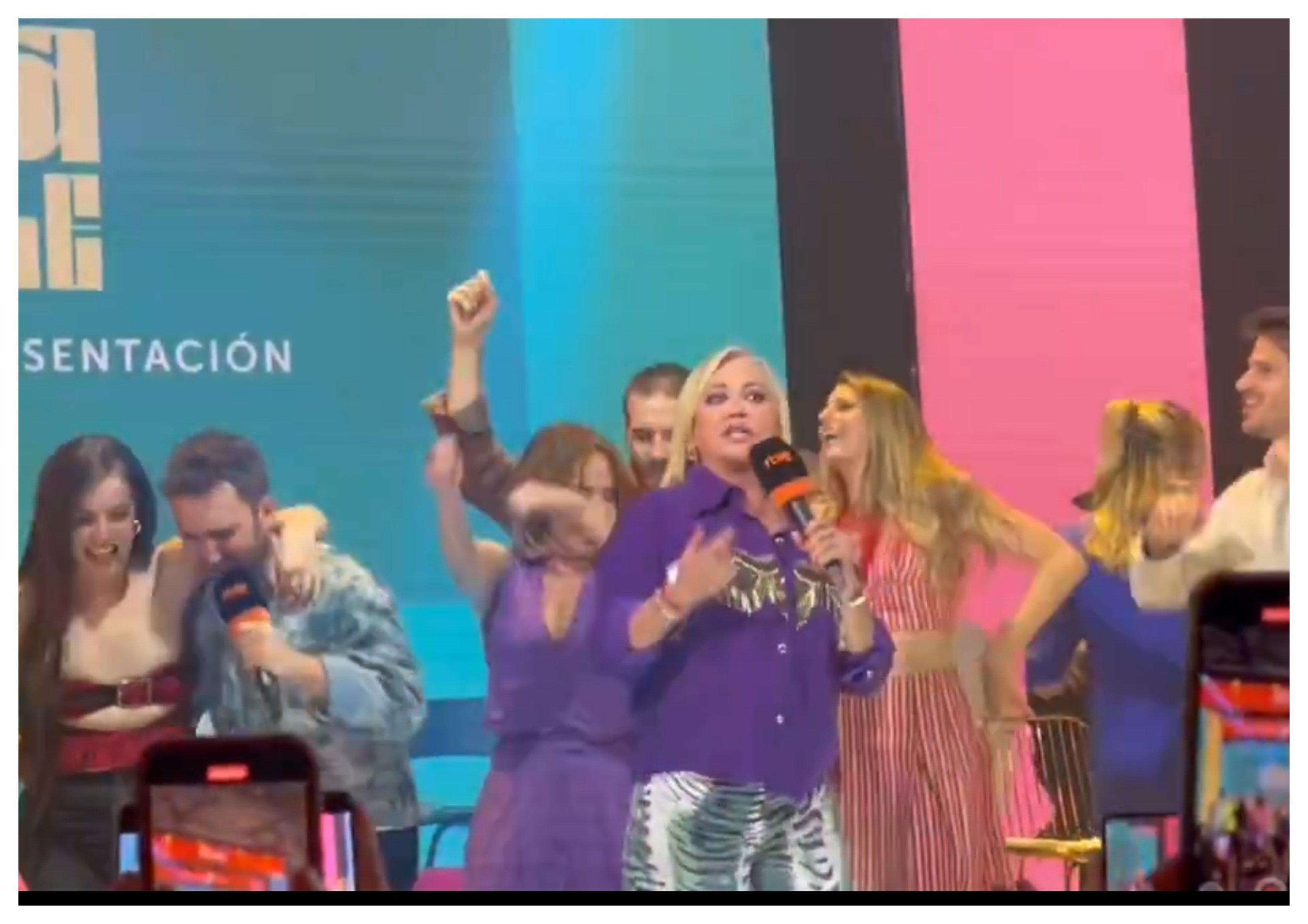 Con todos ustedes, 'La familia de la tele'
