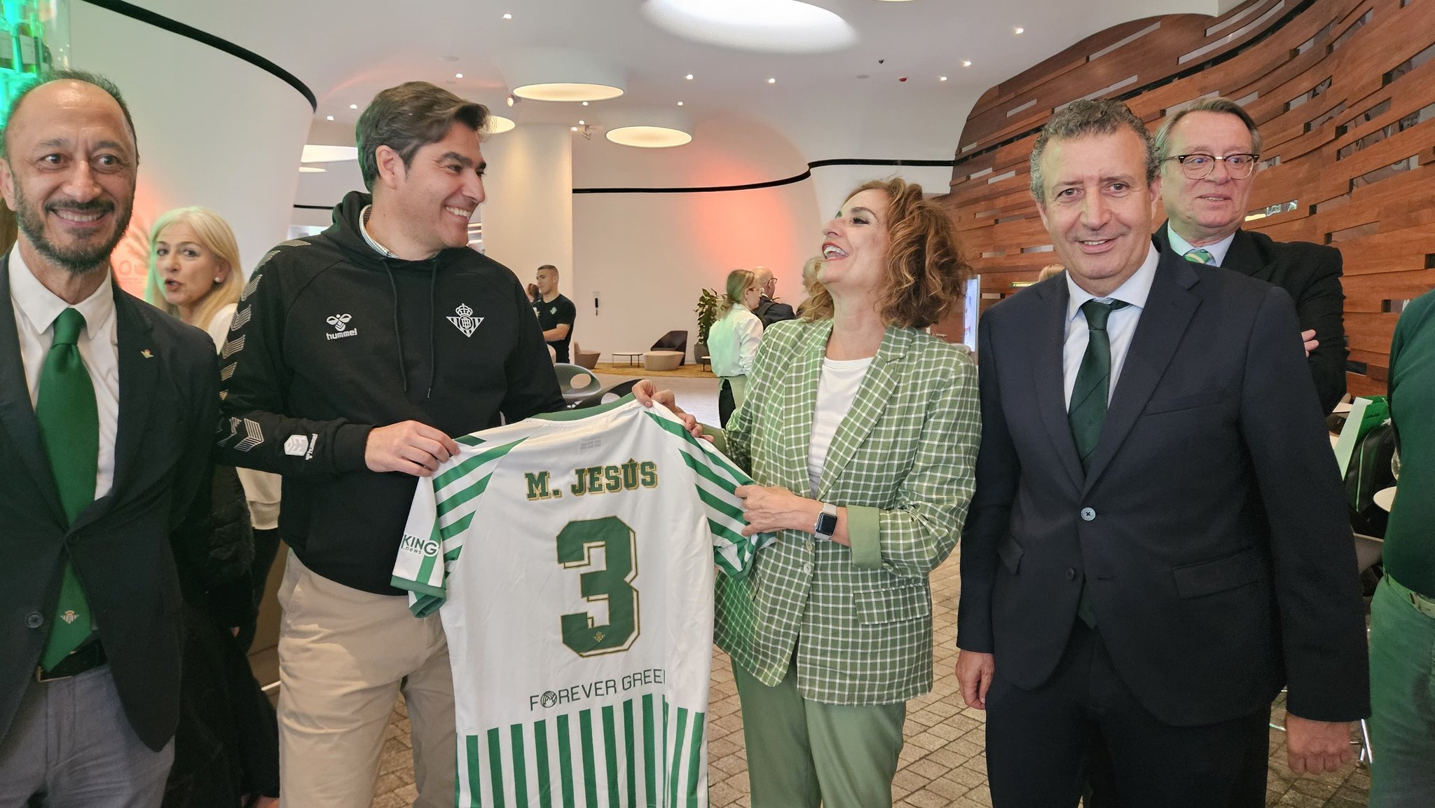 Marisu, la nueva gafe,... y lo sabe bien el Betis